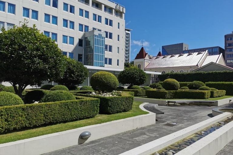 Photo of property in Sanctum Apartment, 10 Ebor Street, Te Aro, Wellington, 6011