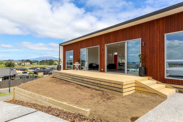 Photo of property in 3 Hinz Lane, Bell Block, New Plymouth, 4312