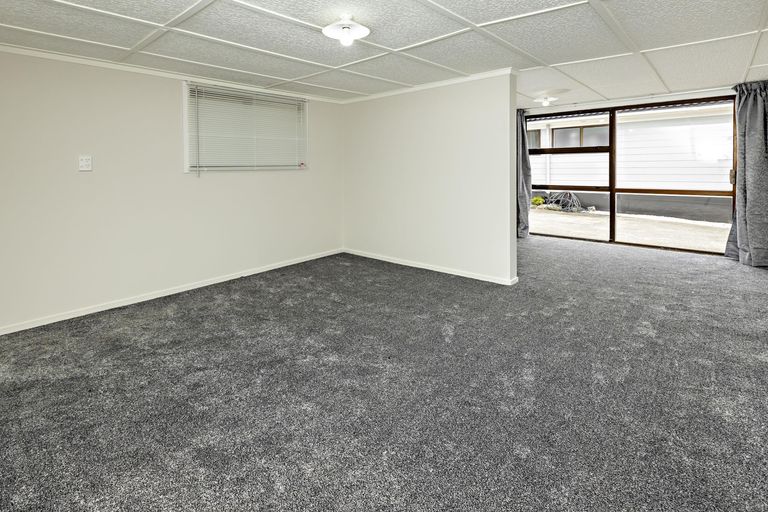 Photo of property in 10 Darnell Crescent, Clover Park, Auckland, 2019