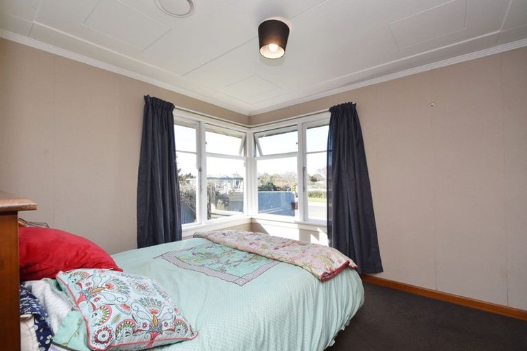 Photo of property in 16 Herriot Street, Richmond, Invercargill, 9810