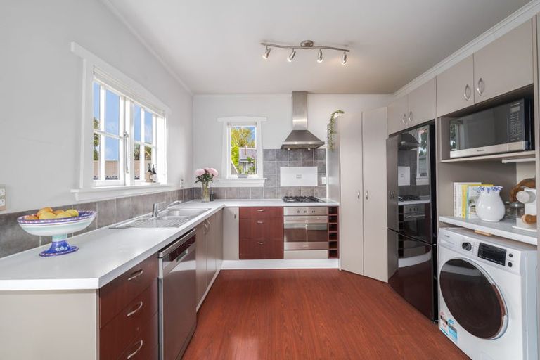 Photo of property in 15 Aorangi Road, Bryndwr, Christchurch, 8053