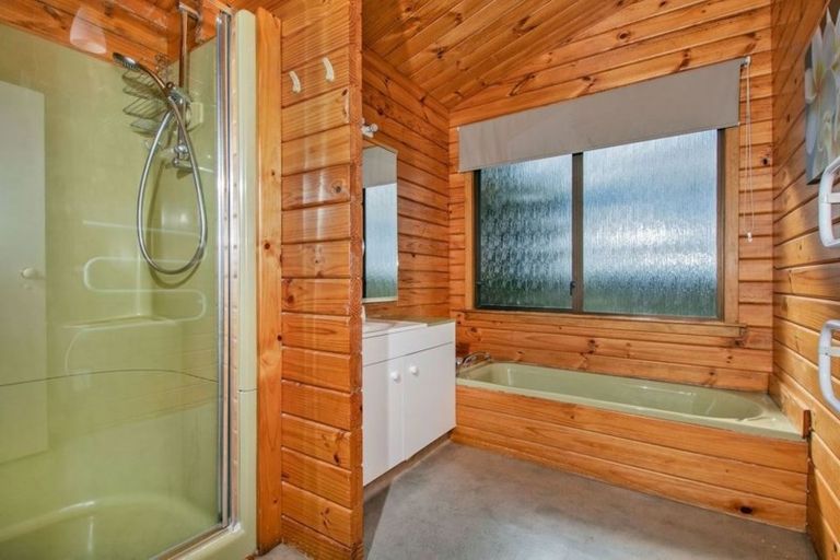 Photo of property in 16 Magnolia Avenue, Te Kamo, Whangarei, 0112