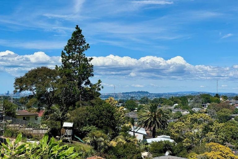 Photo of property in 329 Don Buck Road, Massey, Auckland, 0614