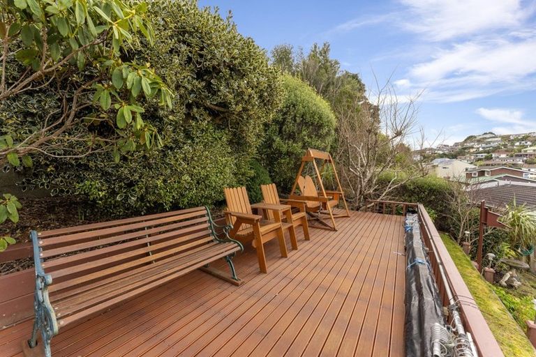 Photo of property in 11 Malaghan Grove, Johnsonville, Wellington, 6037