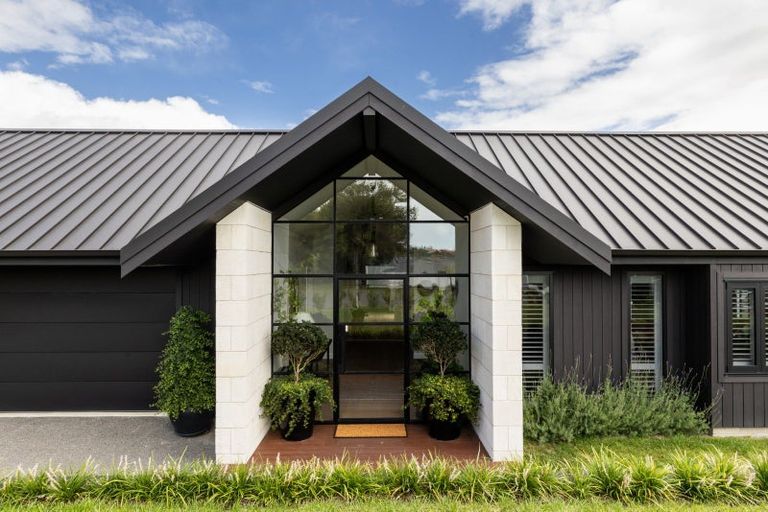 Photo of property in 58 Breadalbane Avenue, Havelock North, 4130