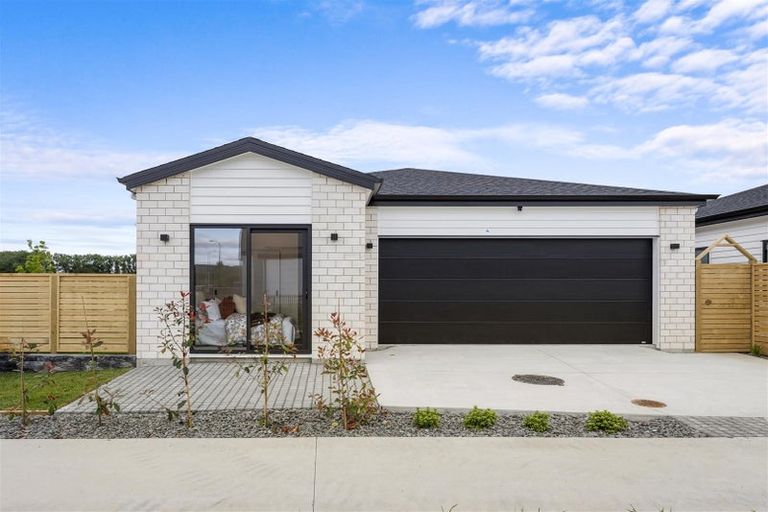 Photo of property in 1 Bannockburn Road, Opaheke, 2113