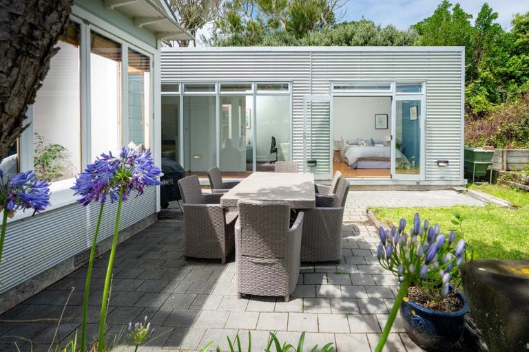 Photo of property in 15 Garfield Street, Brooklyn, Wellington, 6021