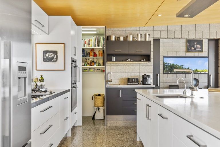 Photo of property in 12 Kurapoto Lane, Rainbow Point, Taupo, 3330