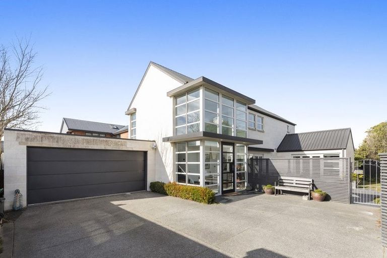 Photo of property in 98a Watford Street, Strowan, Christchurch, 8052