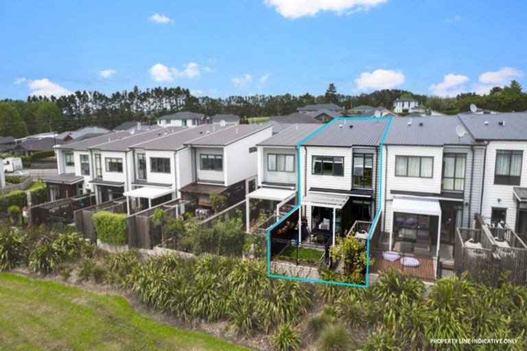 Photo of property in 12b Dida Park Drive, Kumeu, 0810