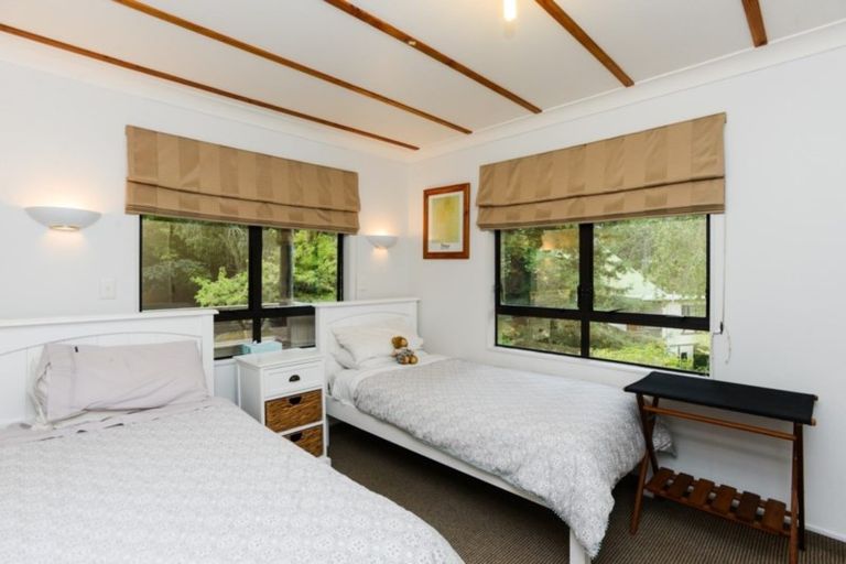 Photo of property in 82 Tauroa Road, Havelock North, 4130