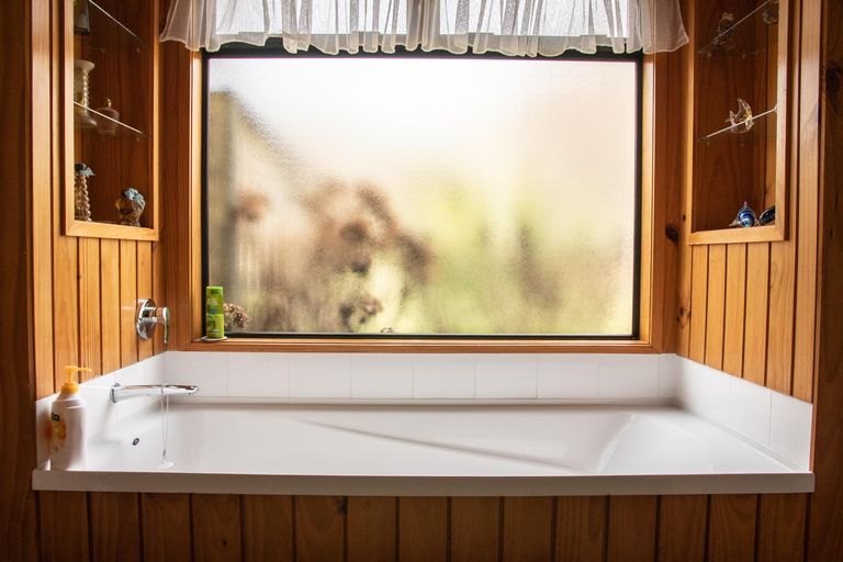 Photo of property in 529 Whangamata Road, Kinloch, Taupo, 3377