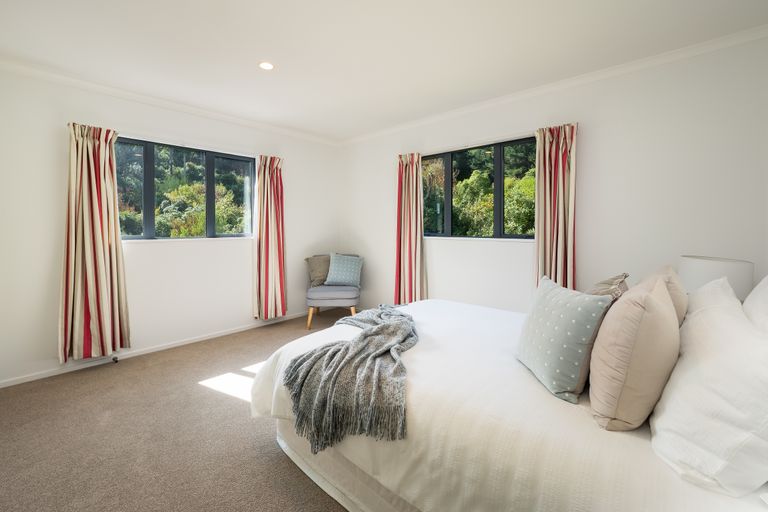 Photo of property in 25 Major Aitken Drive, Huntsbury, Christchurch, 8022