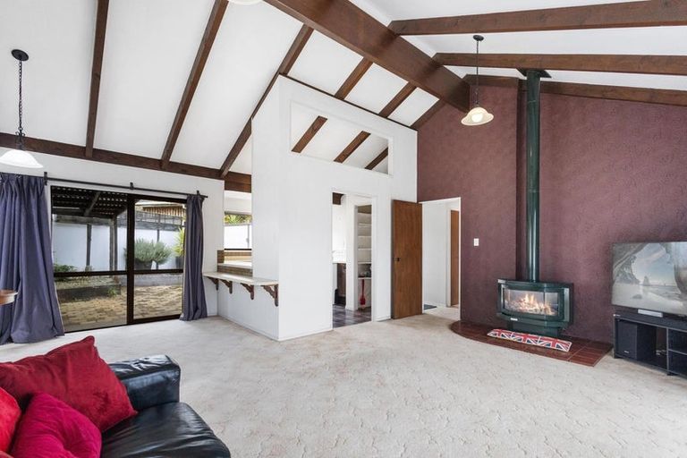 Photo of property in 2 Montgomery Crescent, Putaruru, 3411