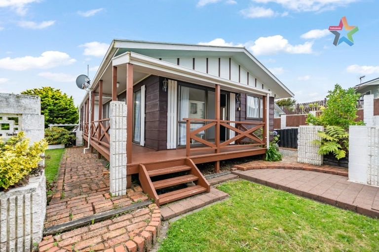 Photo of property in 14a Mossburn Grove, Kelson, Lower Hutt, 5010