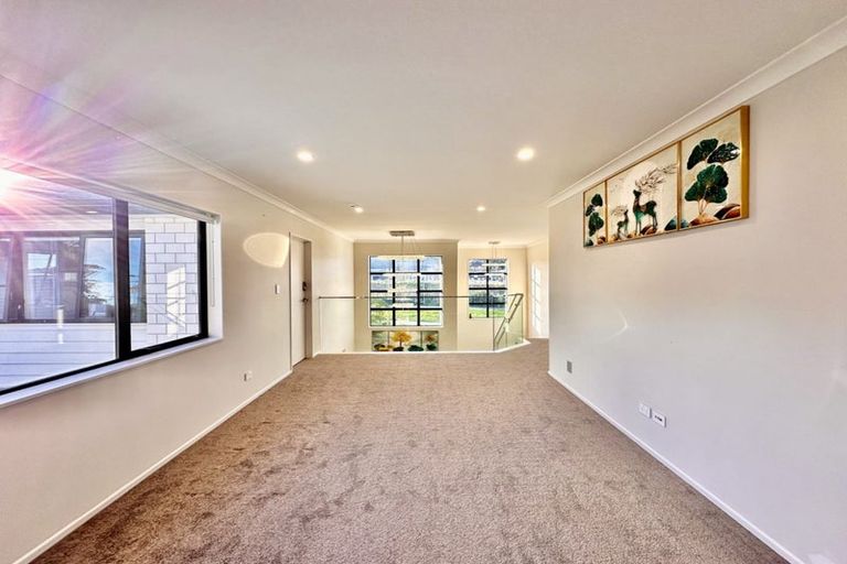 Photo of property in 84 Mettam Drive, Swanson, Auckland, 0614