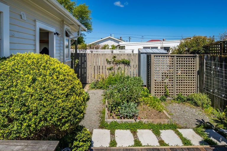 Photo of property in 17 Fitzherbert Street, Alicetown, Lower Hutt, 5010