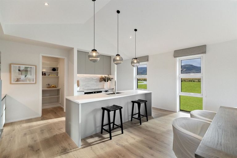 Photo of property in 77 Stone Drive, Cromwell, 9384