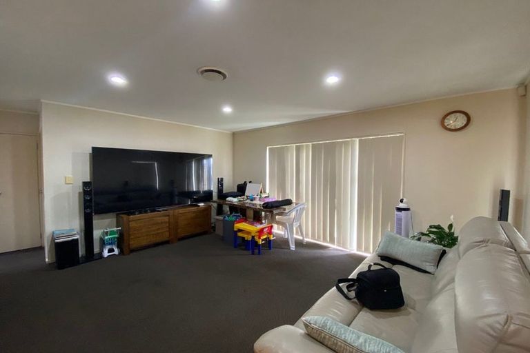 Photo of property in 3 Dunaff Place, Flat Bush, Auckland, 2019