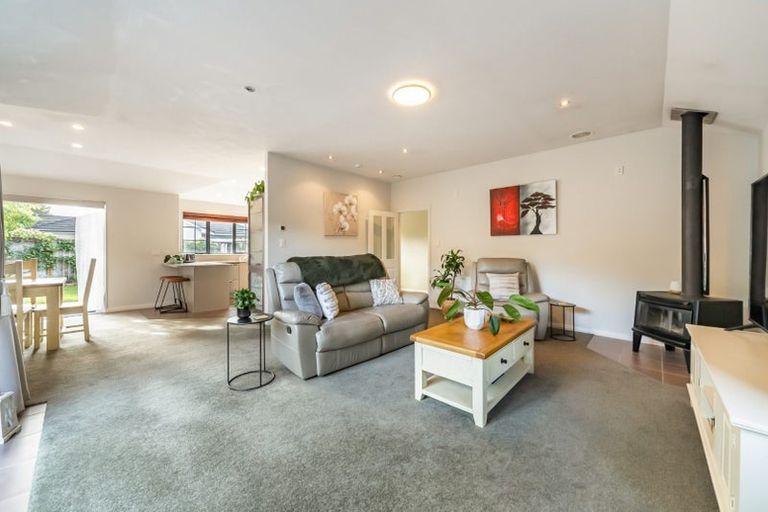 Photo of property in 39 Ebdentown Street, Ebdentown, Upper Hutt, 5018