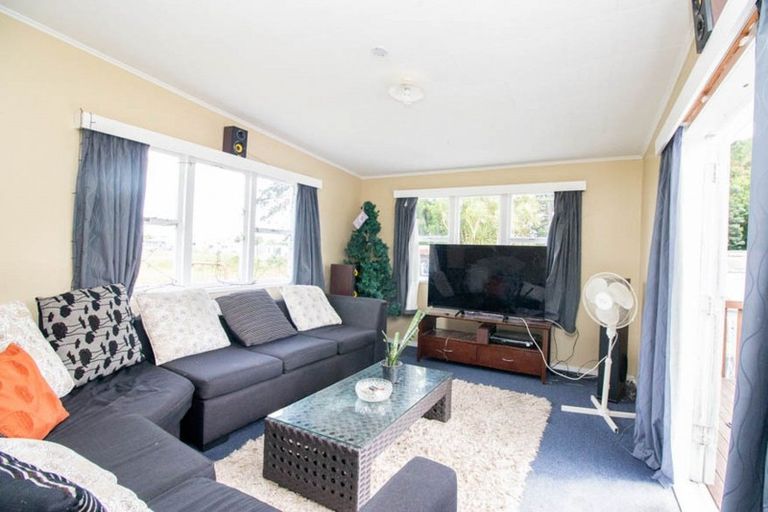 Photo of property in 2 Miller Avenue, Paeroa, 3600