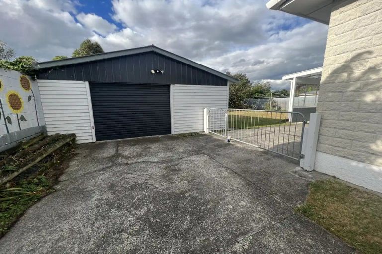 Photo of property in 174 Queen Street West, Levin, 5510