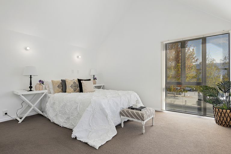 Photo of property in 10/140 Office Road, Merivale, Christchurch, 8014