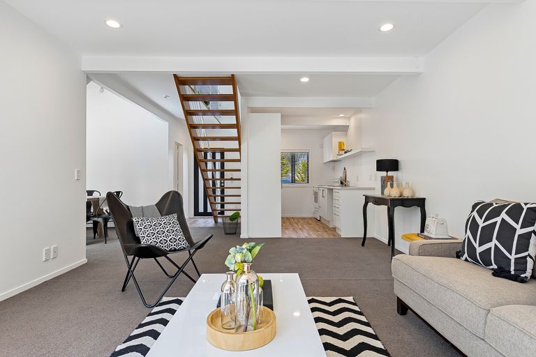 Photo of property in 10/140 Office Road, Merivale, Christchurch, 8014