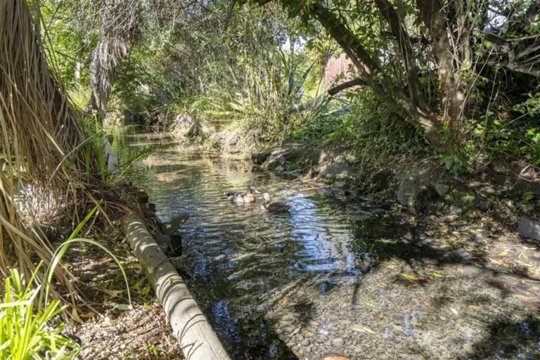 Photo of property in 2/108 Idris Road, Bryndwr, Christchurch, 8052