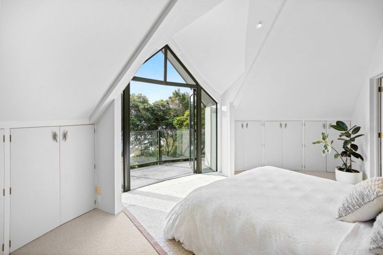 Photo of property in 16 James Clendon Place, Okiato, Russell, 0272