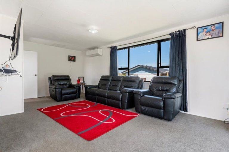 Photo of property in 19 Ben Keys Street, Te Puke, 3119