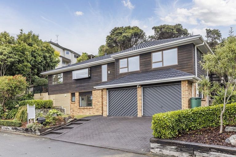 Photo of property in 11 Eclipse Lane, Whitby, Porirua, 5024