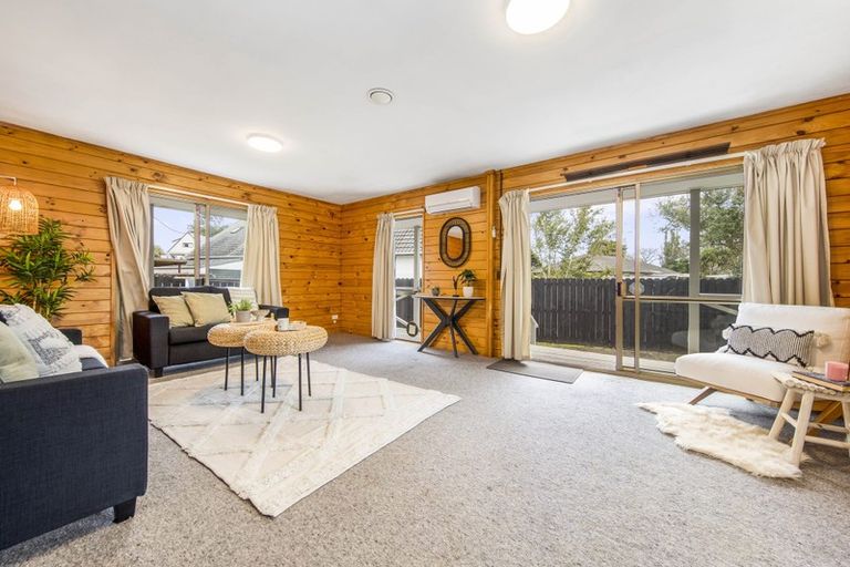 Photo of property in 107 Wattle Farm Road, Wattle Downs, Auckland, 2103