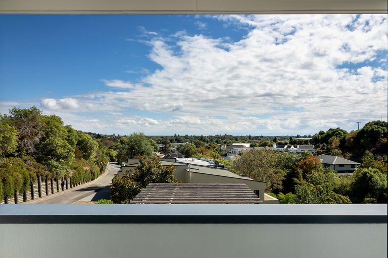 Photo of property in 25 Major Aitken Drive, Huntsbury, Christchurch, 8022