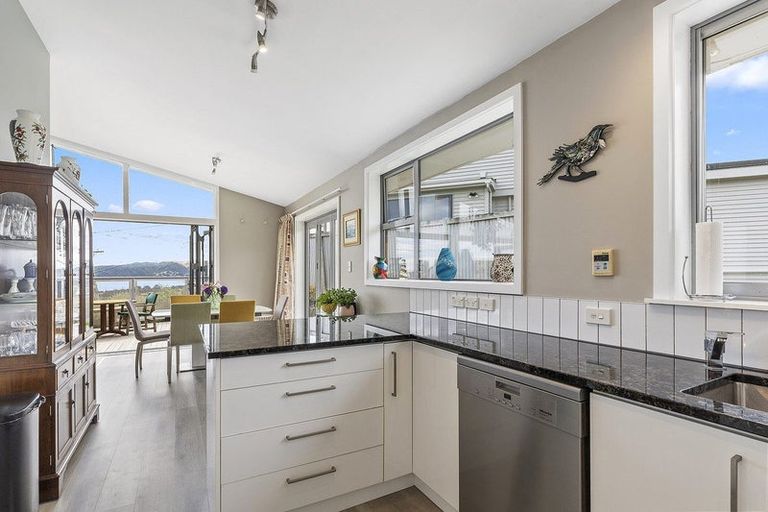 Photo of property in 45 Kiriwai Road, Paremata, Porirua, 5024