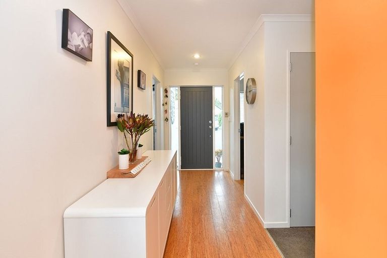 Photo of property in 17a Rapson Road, Kaukapakapa, 0871