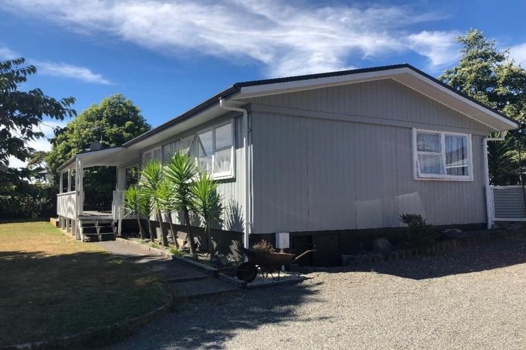 Photo of property in 28 Invergarry Road, Hilltop, Taupo, 3330