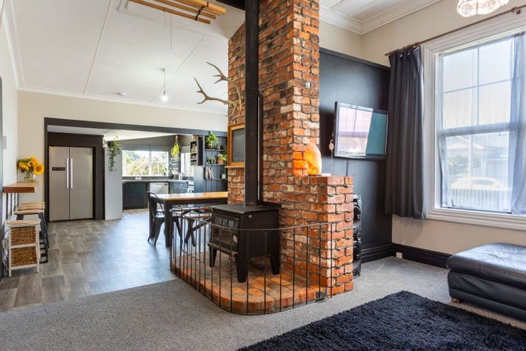 Photo of property in 45 Swinburn Street, Dannevirke, 4930