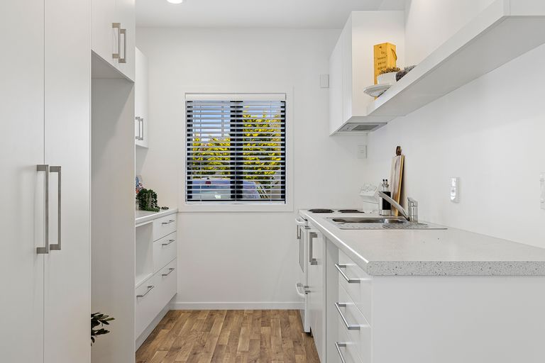 Photo of property in 10/140 Office Road, Merivale, Christchurch, 8014