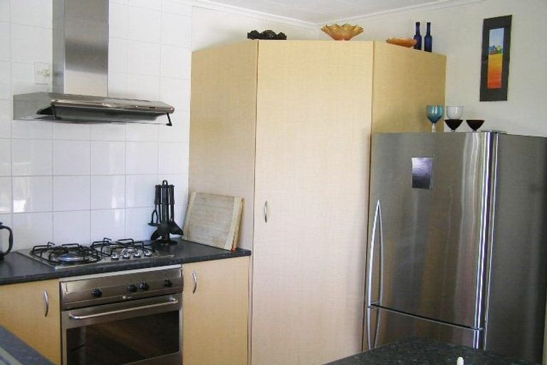 Photo of property in 66 Barrett Street, Westown, New Plymouth, 4310