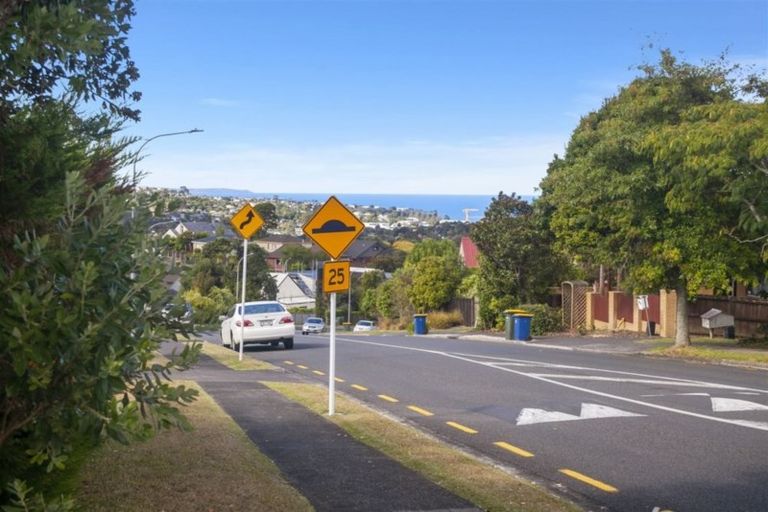 Photo of property in 156 Oaktree Avenue, Browns Bay, Auckland, 0630