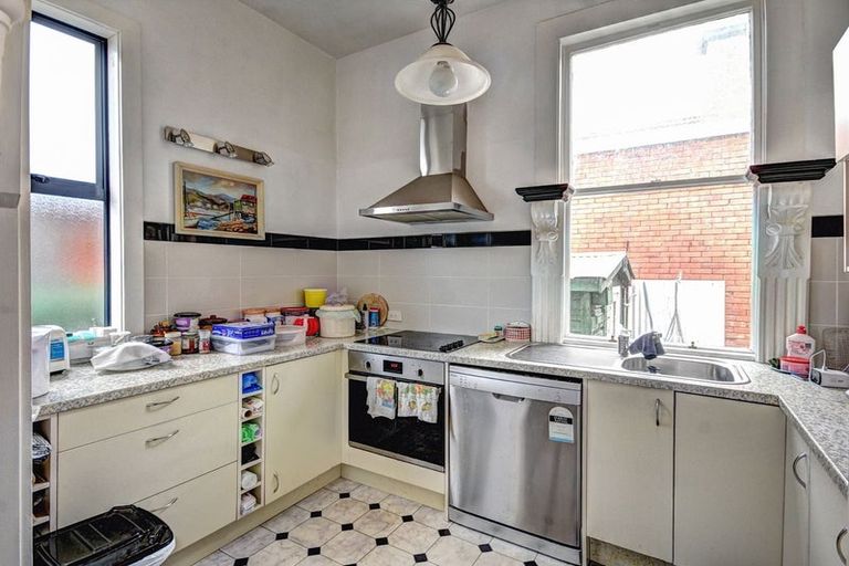 Photo of property in 84 Queens Drive, Saint Kilda, Dunedin, 9012