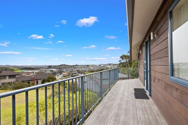 Photo of property in 46 Ballymore Drive, Pinehill, Auckland, 0632