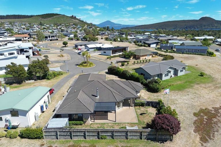 Photo of property in 17 Marshall Close, Motuoapa, Turangi, 3382