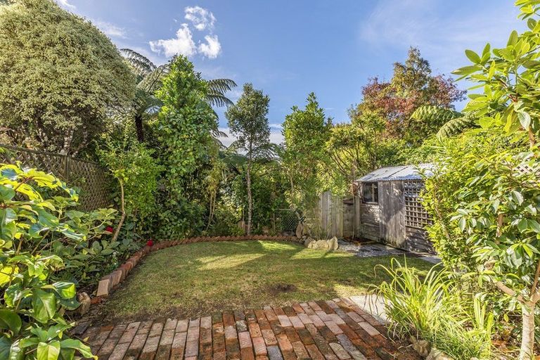 Photo of property in 3 Tedder Way, Karori, Wellington, 6012