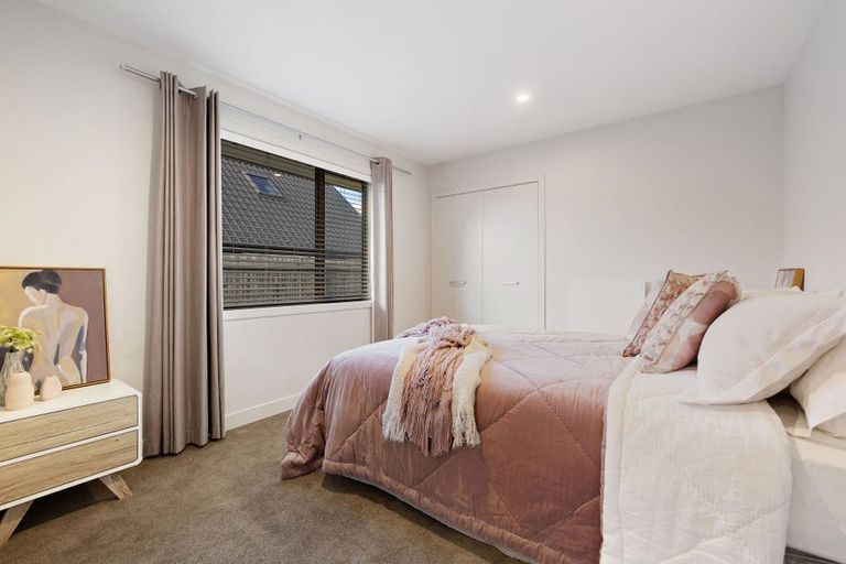 Photo of property in 57 Howards Drive, Lake Hayes, Queenstown, 9304