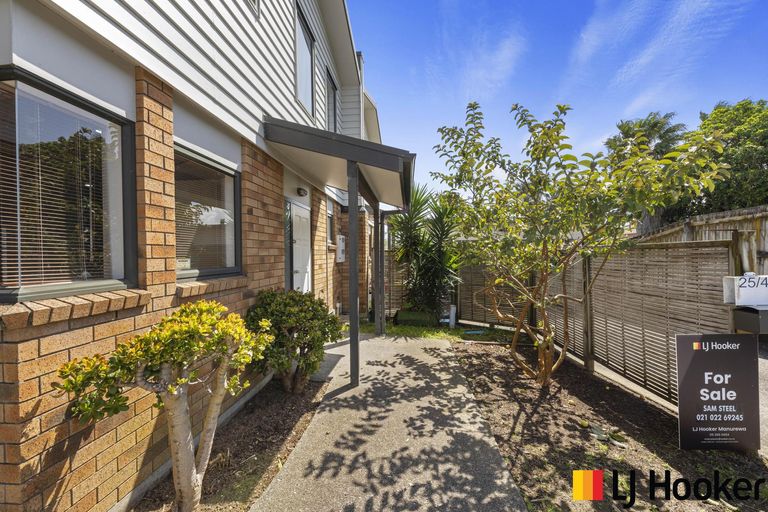 Photo of property in 25/45 Secoia Crescent, Mangere, Auckland, 2022