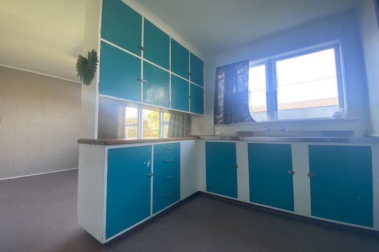 Photo of property in 70-72 Waihemo Street, Waitangirua, Porirua, 5024