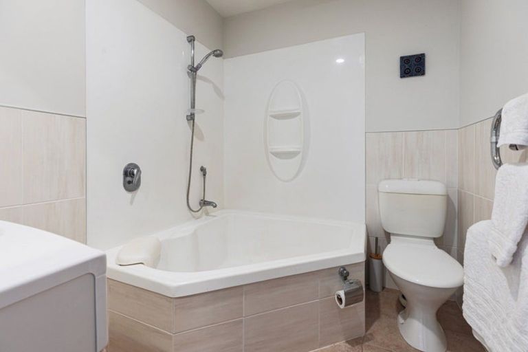 Photo of property in 18/19 Brodie Place, Bethlehem, Tauranga, 3110