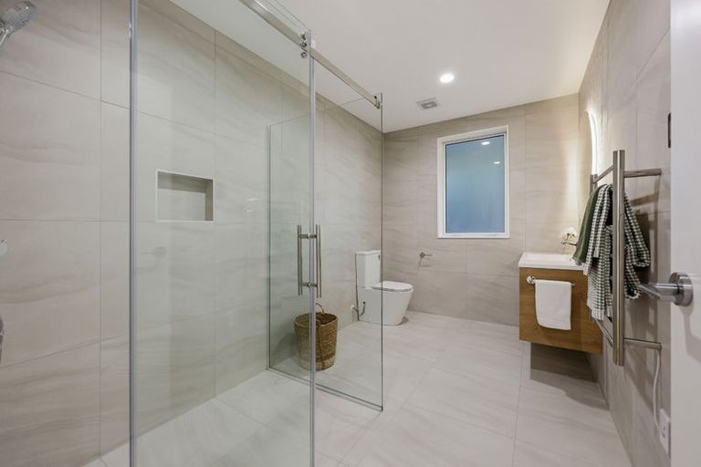 Photo of property in 50 Bleakhouse Road, Howick, Auckland, 2014